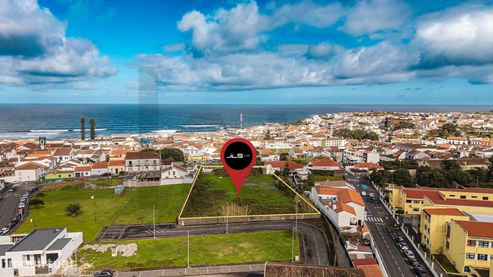 Terreno Urbano no Centro da Ribeira Grande com 3530 m2