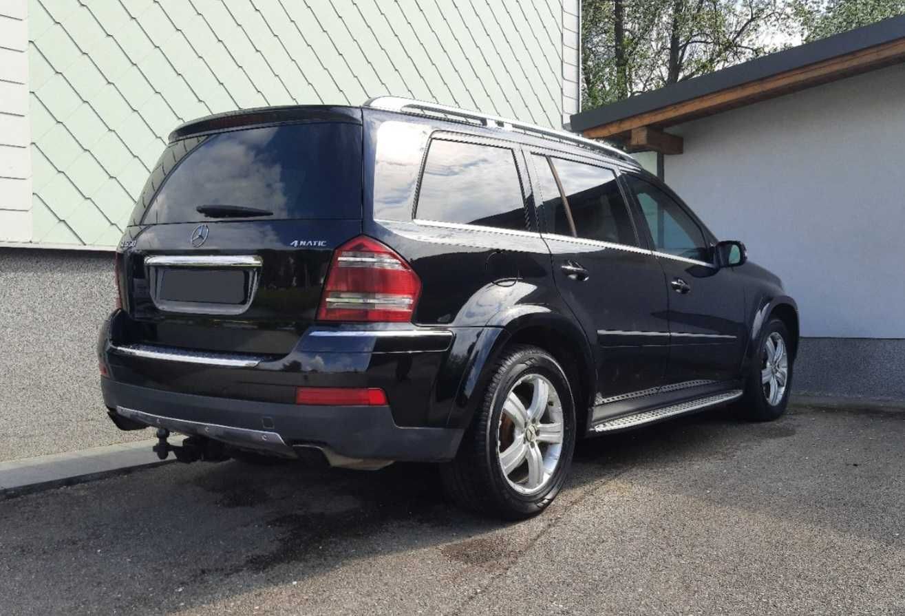 Mercedes Benz GL 550