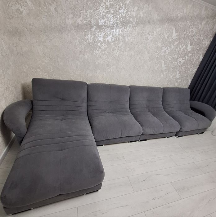 Срочно продам диван