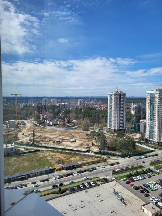 Бровари продам  Лісовий квартал  2 кім.квартиру з ремонтом.