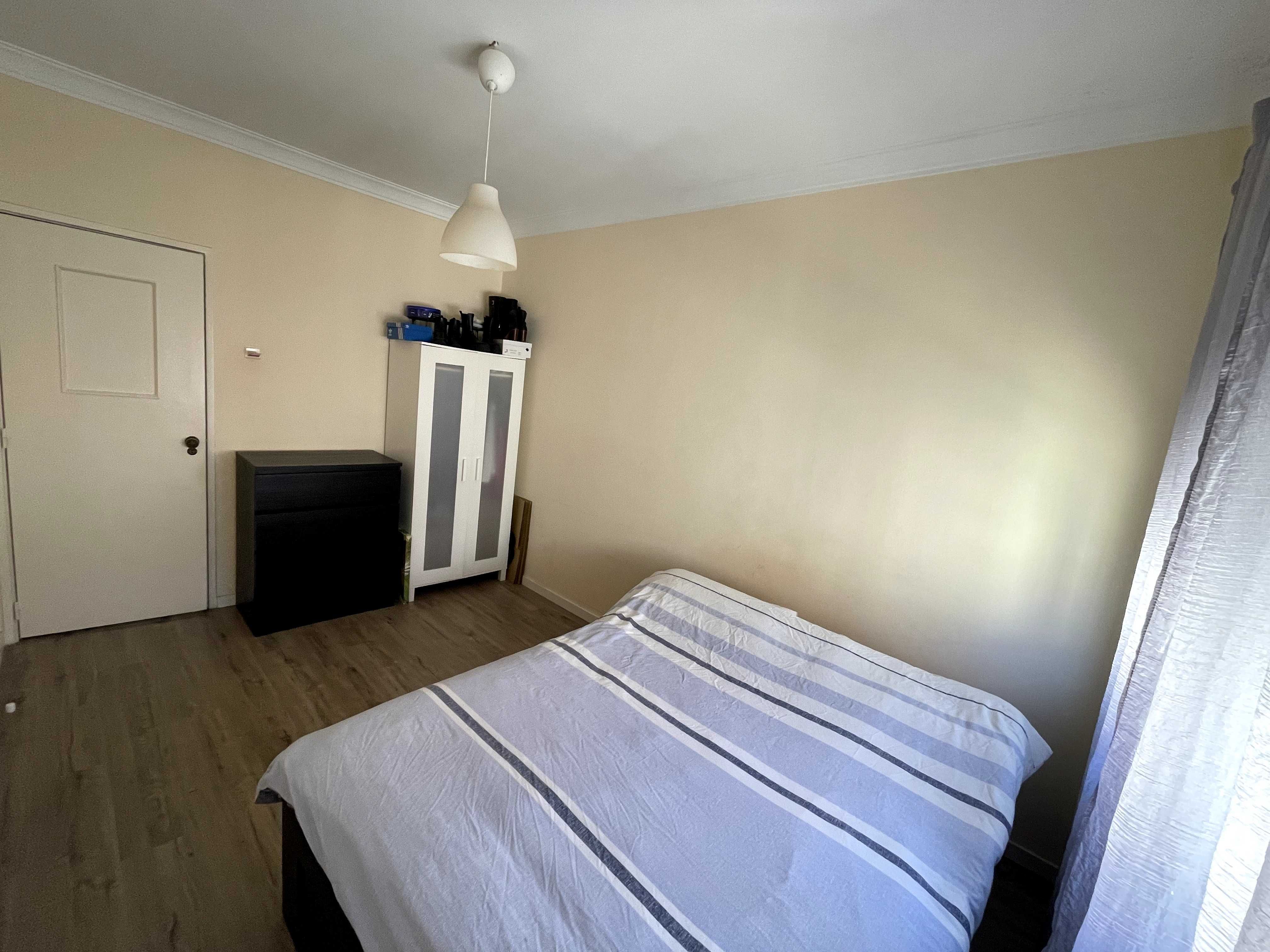 Quarto- 500€ Queluz-Belas