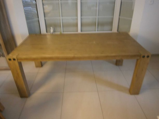 stół drewniany duży