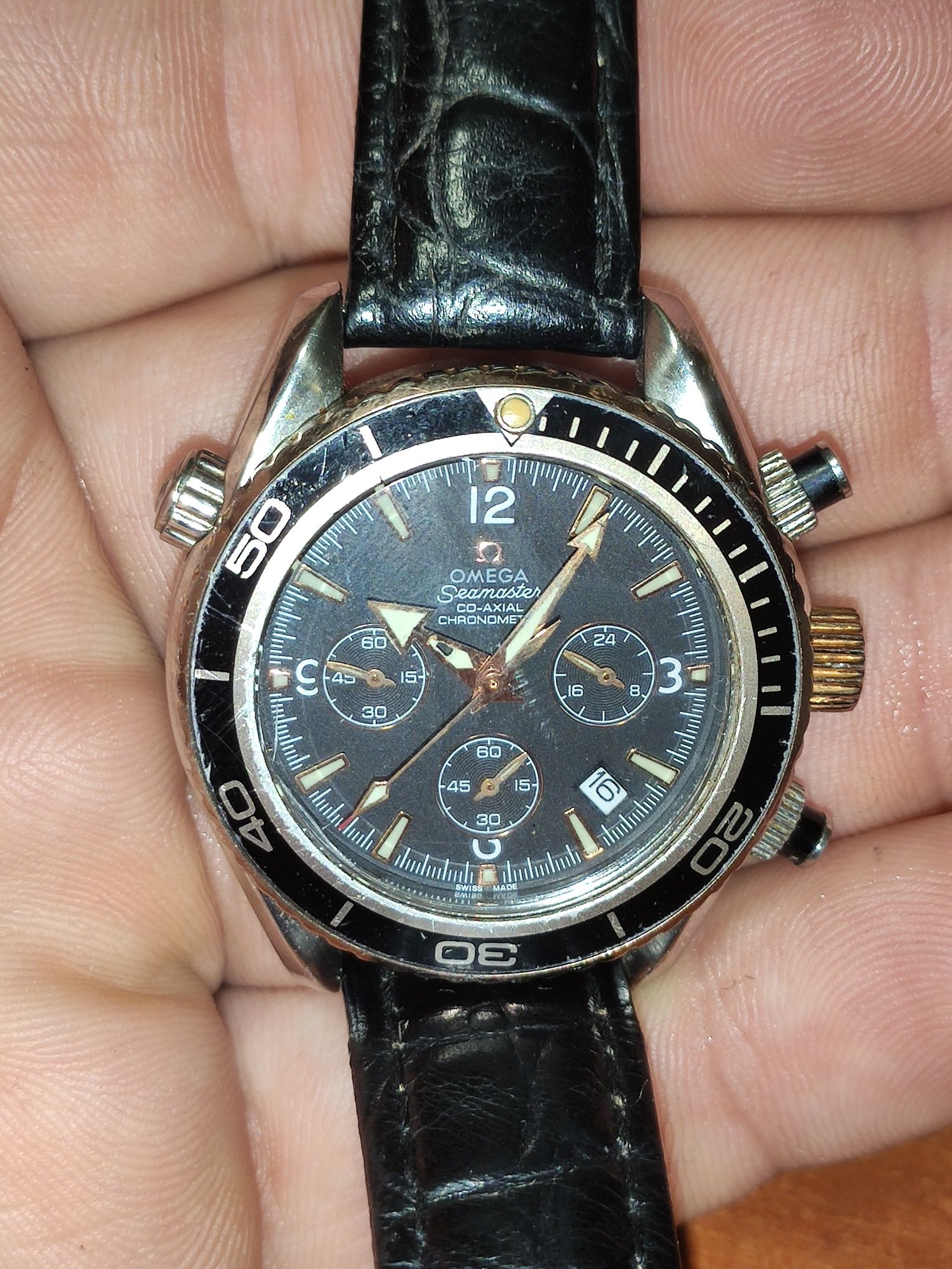 Продам часы omega