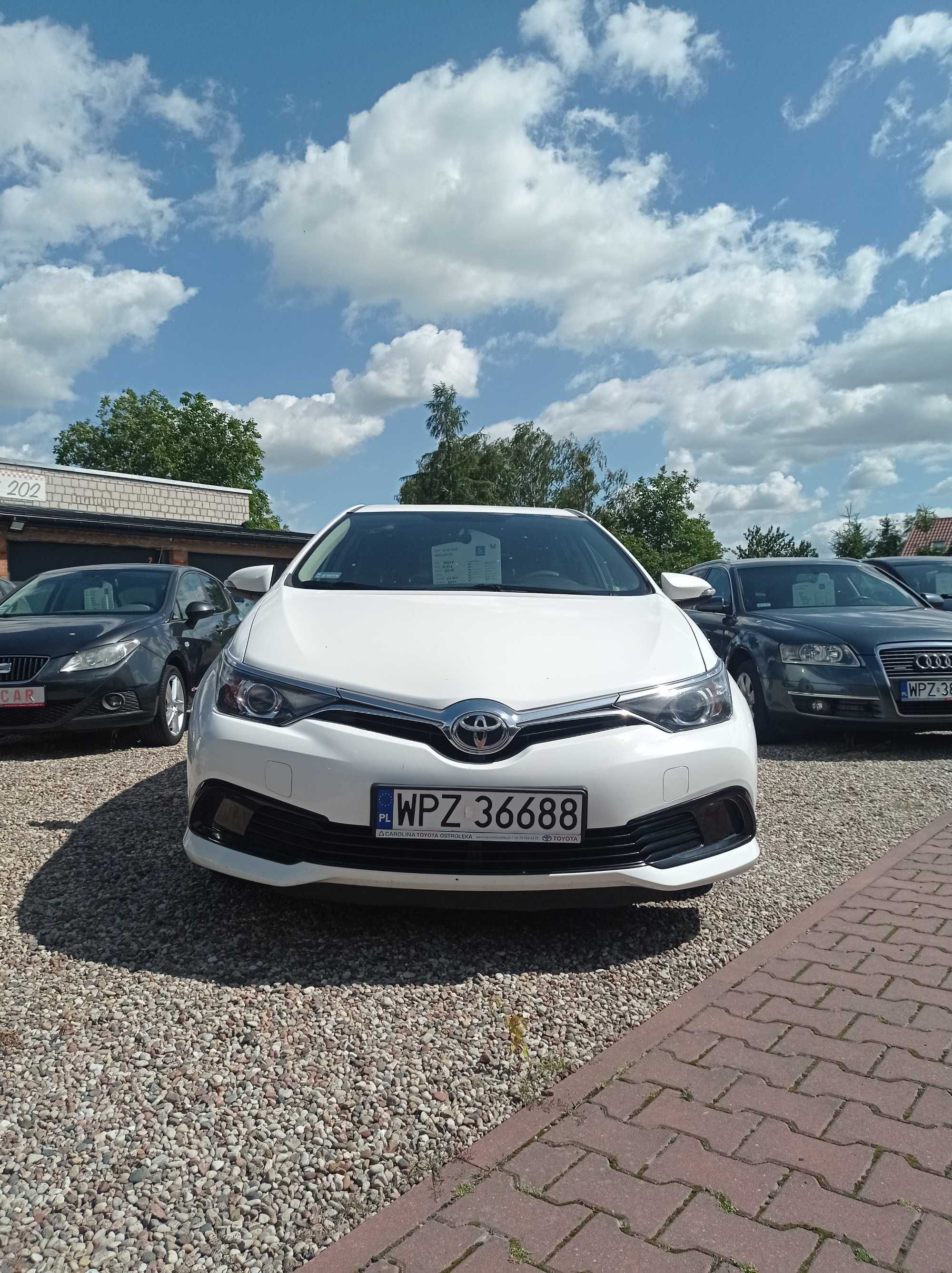 Toyota AURIS 1.4 D4D 90 KM