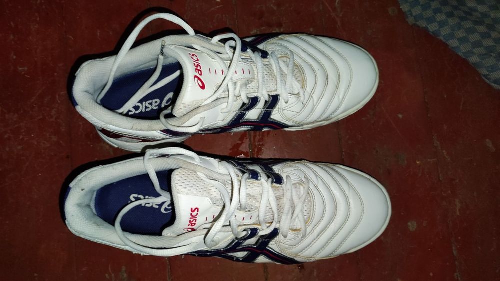 Продам кросовки бу асикс