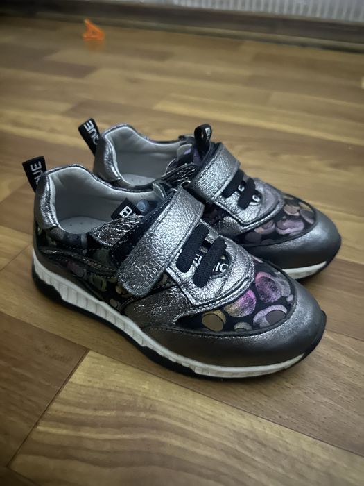 Ботінки для дівчинки шкіряні