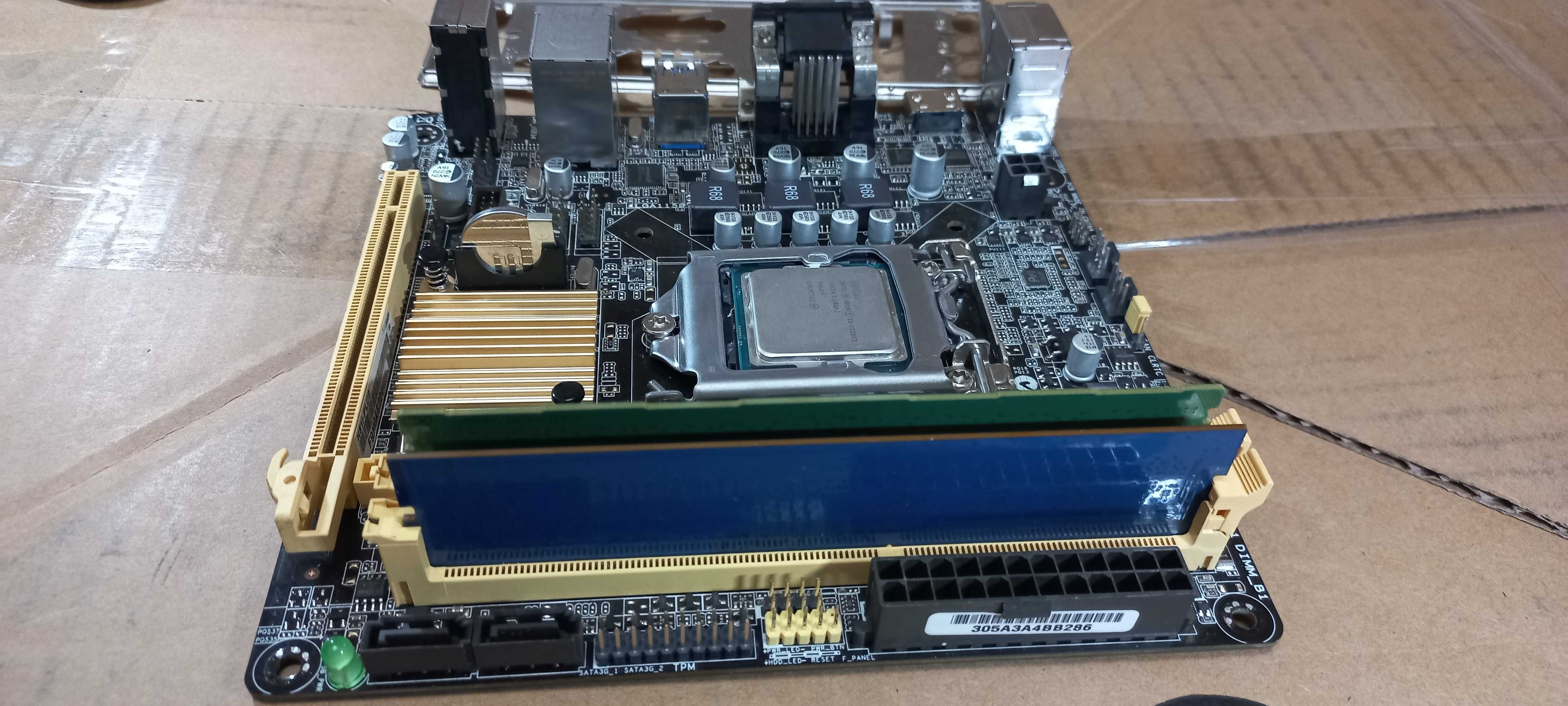Материнская плата Asus H81I-PLUS+Xeon e3-1220v3+8Gb DDR3-1600