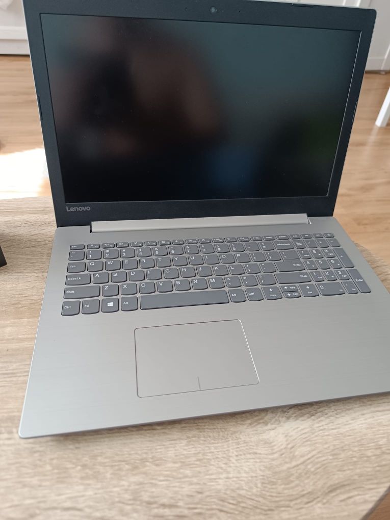 Laptop Lenovo 320-15isk i3 6gen 8gb 120ssd