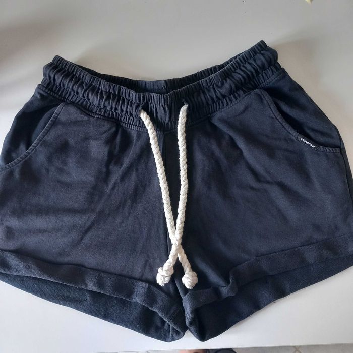 Krótkie spodenki damskie Diverse XS 34