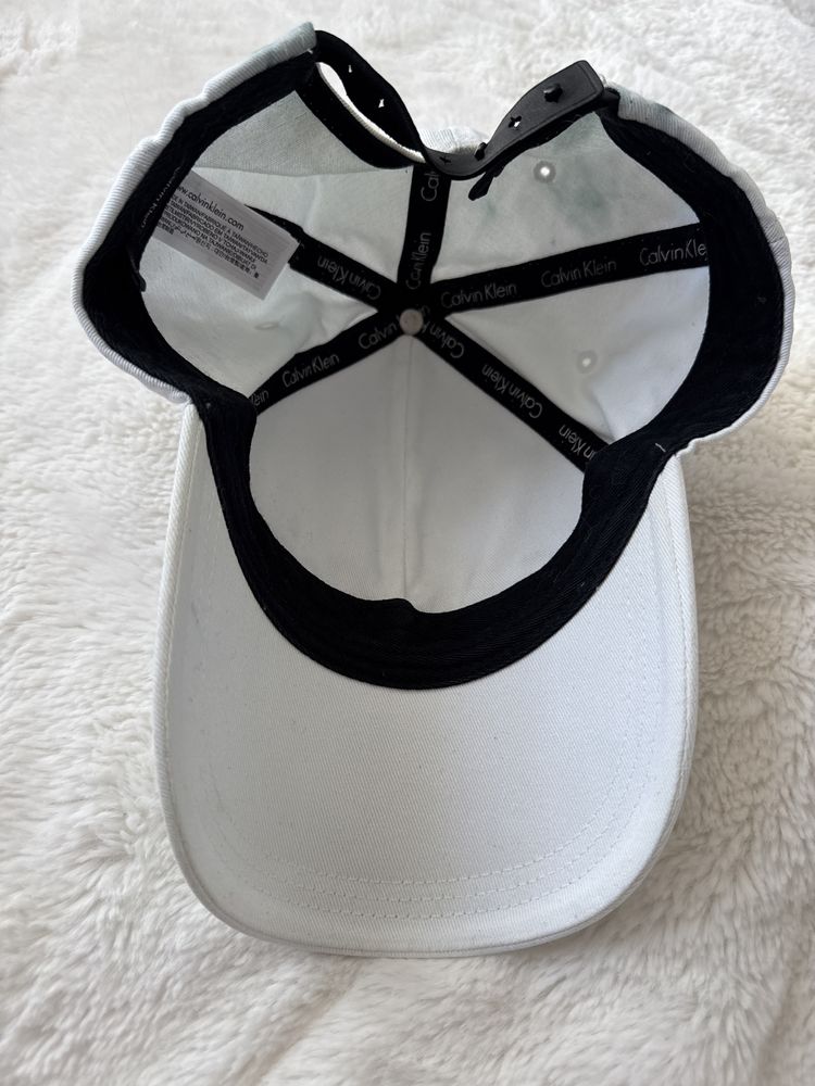Czapka z daszkiem Calvin Klein biała męska