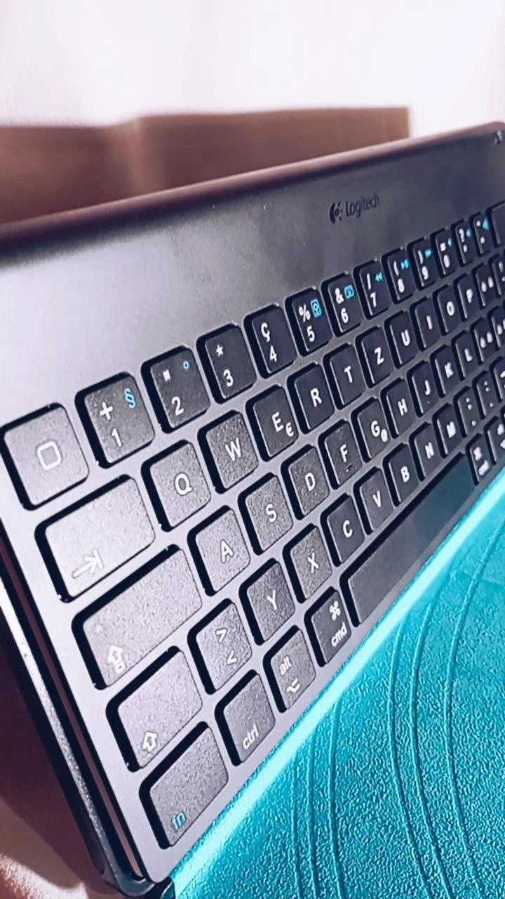 Logitech Tablet Keyboard for Ipad