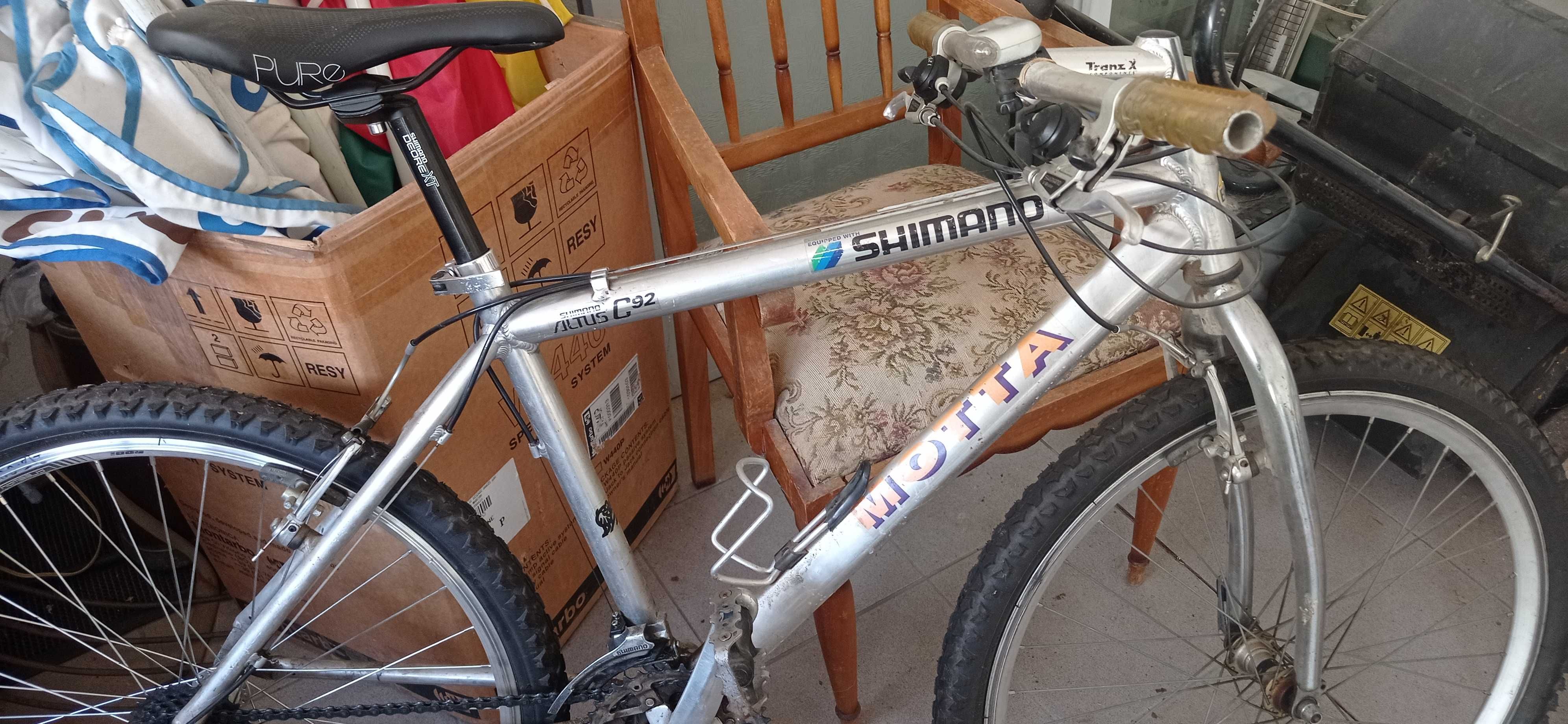 Bicicleta antiga Shimano em aço