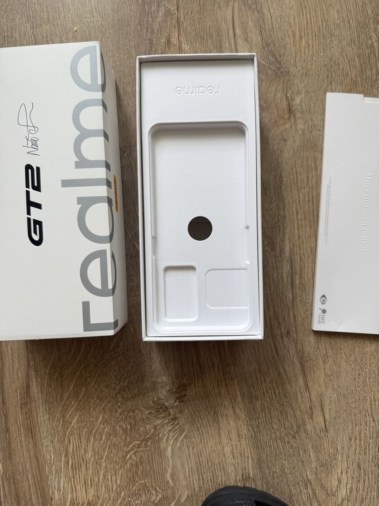 Realme GT 2 8/128GB – bardzo dobry stan, pudełko, minimalne ślady
