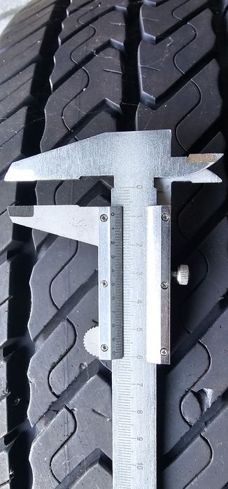 Opony Dunlop 215/60R 17C letnie