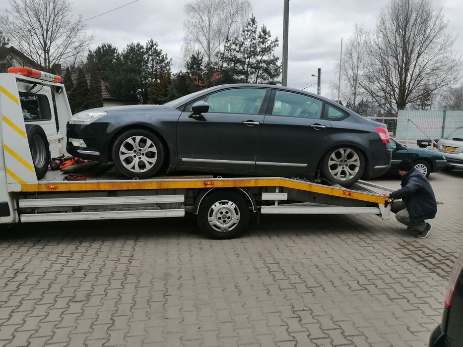 Pomoc Drogowa Auto Laweta Tanie Holowanie Transport Dowóz Paliwa