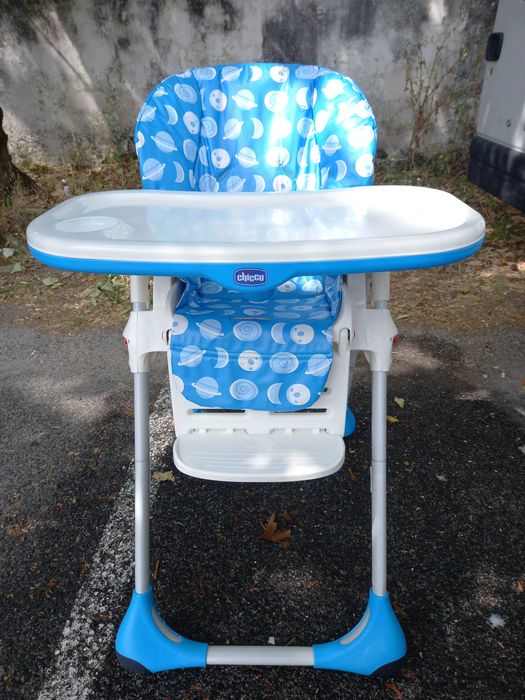 Cadeira Chicco da papa do bebé.