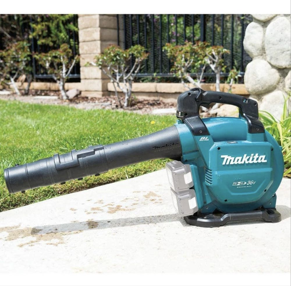 Акумуляторна повітродуйка,пилосос Makita XBU04 36v.