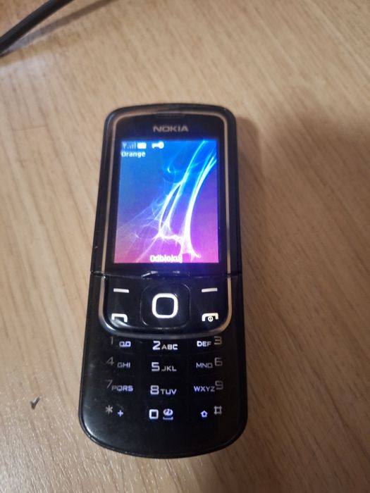 Nokia 8600d luna