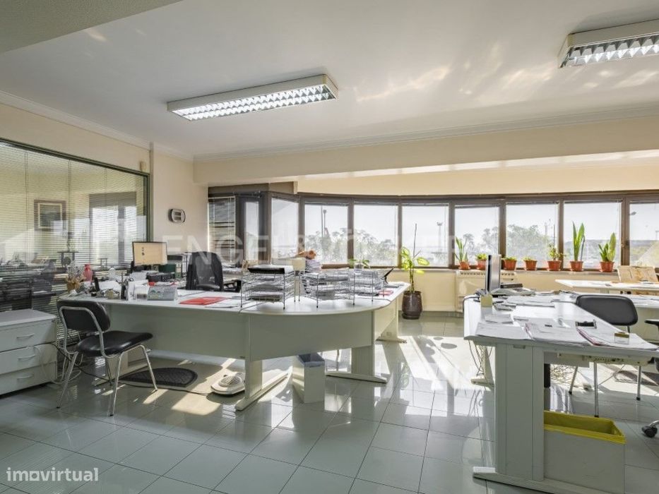 Excelente Escritório com Localização Estratégica