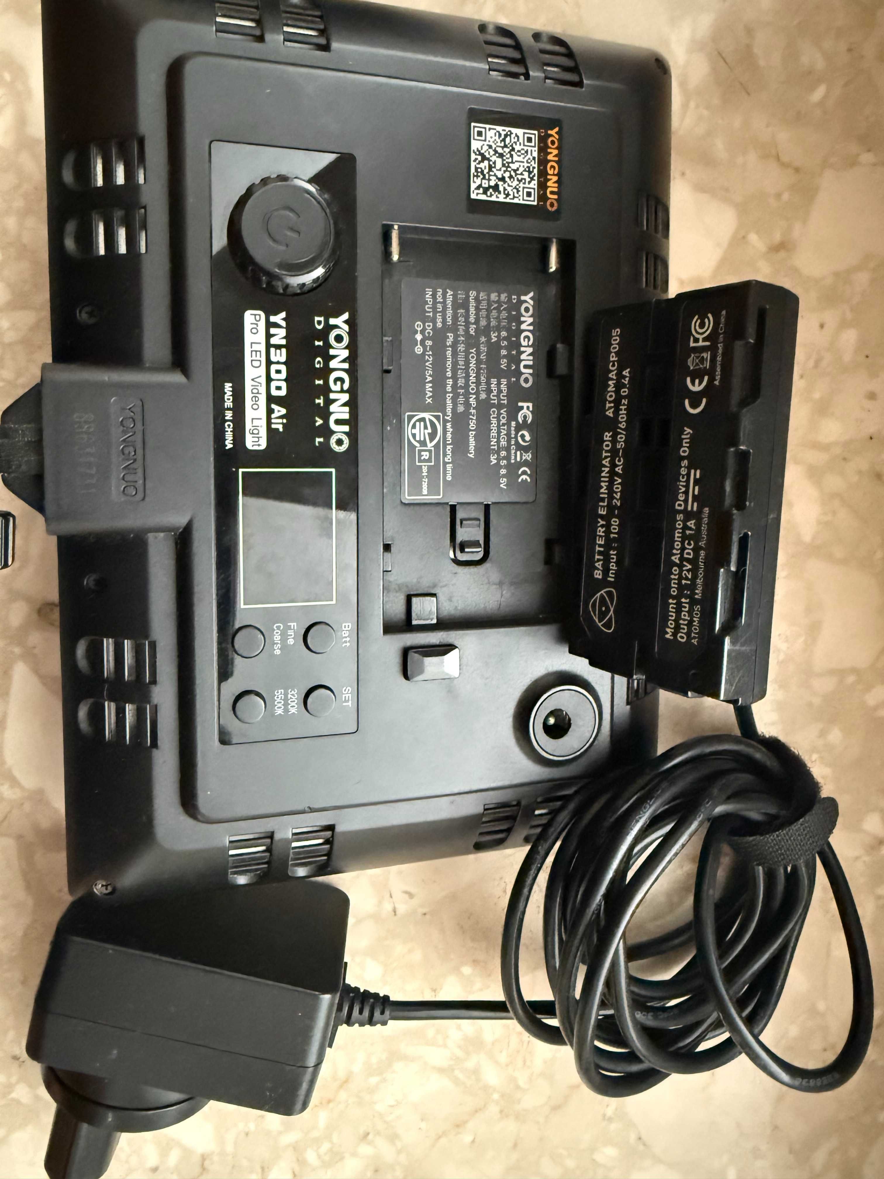 Lampa YONGNUO YN300 AIR 3200k - 5500k + zasilacz + bateria SONY NPF750