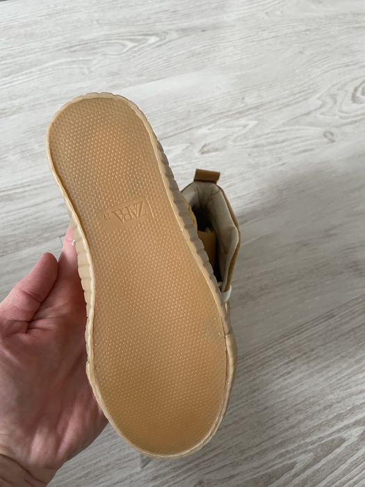 Trampki buty chłopięce zara musztardowe 28/29 beżowe