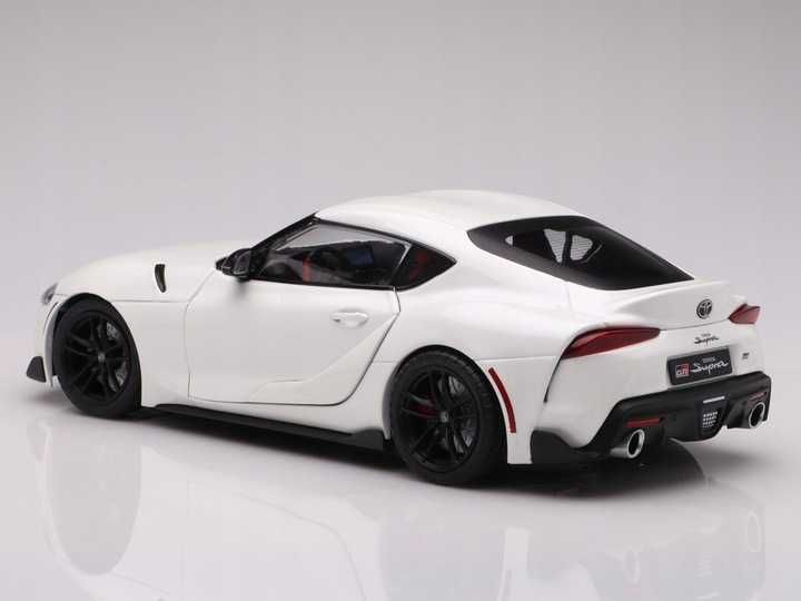 Model kolekcjonerski 1:18 Toyota Supra GR 2023