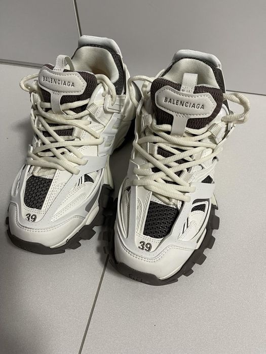 Balenciaga Track 39