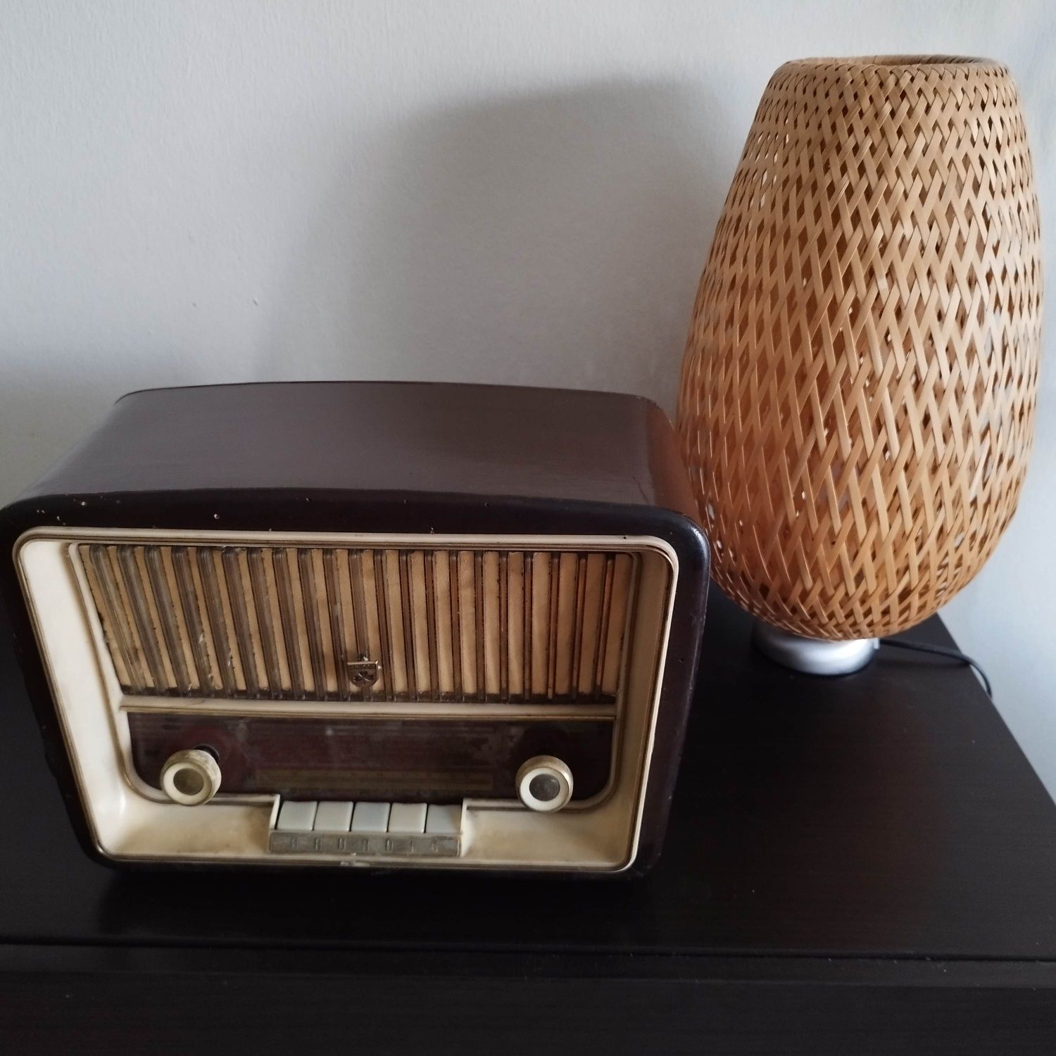 Coluna / Radio antigo bluetooth Grundig