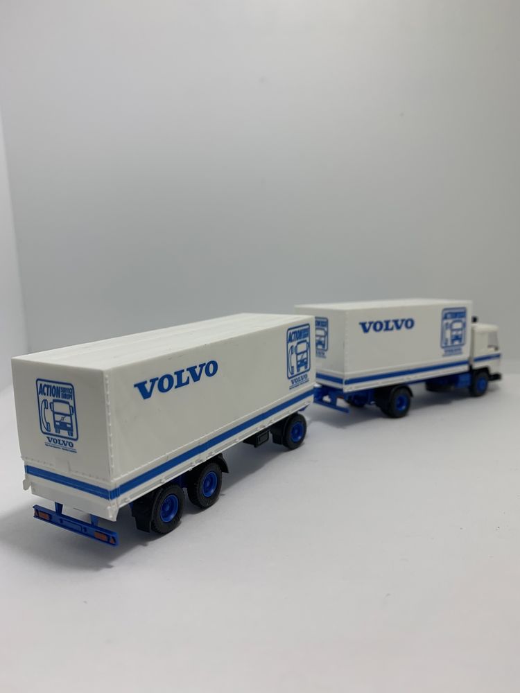 Volvo FL10 da Roco escala H0 1/87