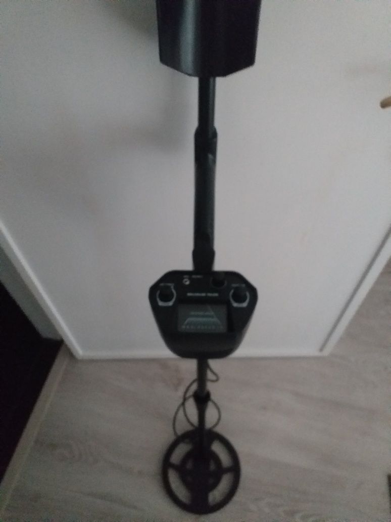Detetor metais novo