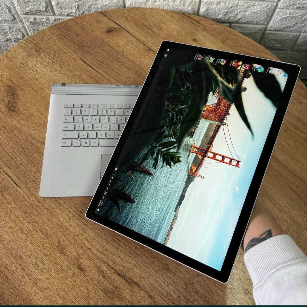 "15"Surface Book 2  i7 8650 16gb GTX1060 6gb