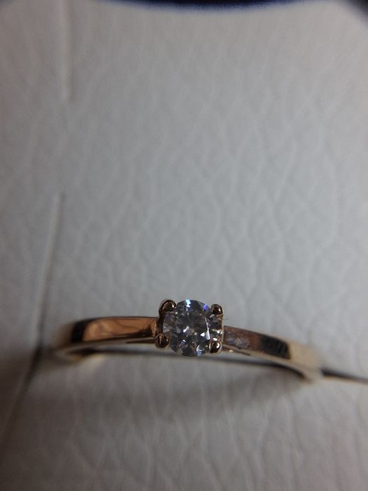 Золота каблучка 16р з діамантом 0.1ct