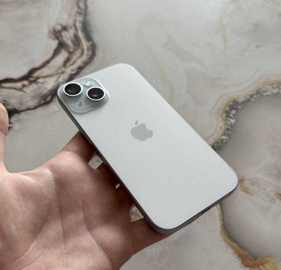 iPhone 15, 256 ГБ