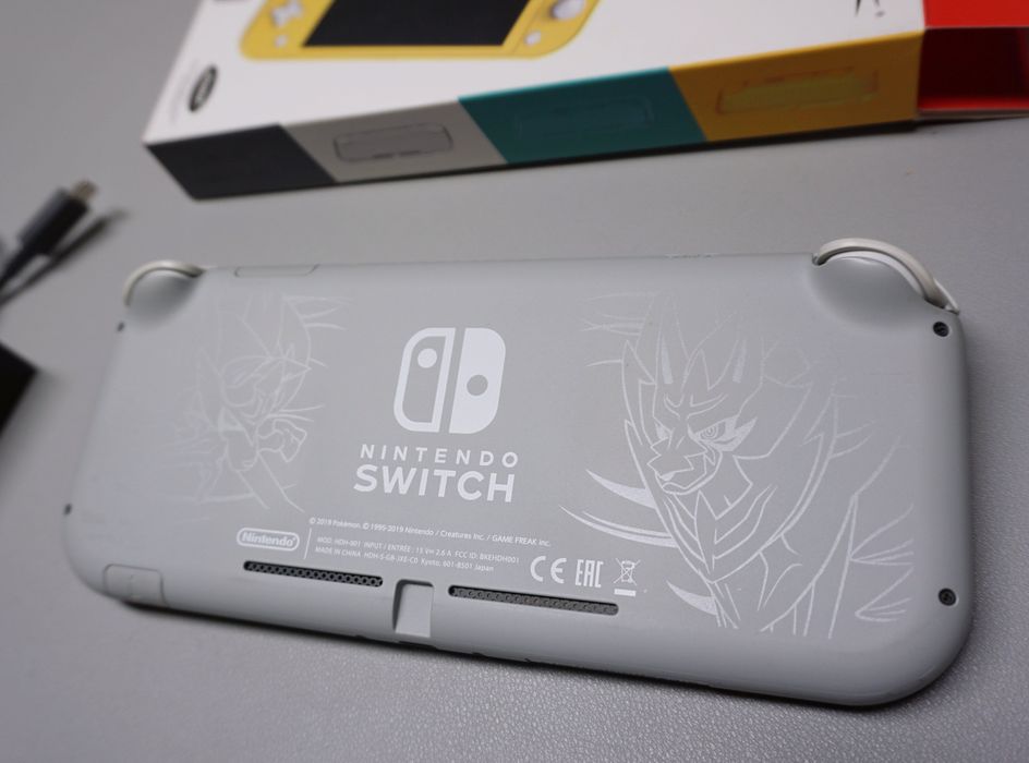 Konsola Nintendo Switch Lite Limitowana Zacian&Zamazenta