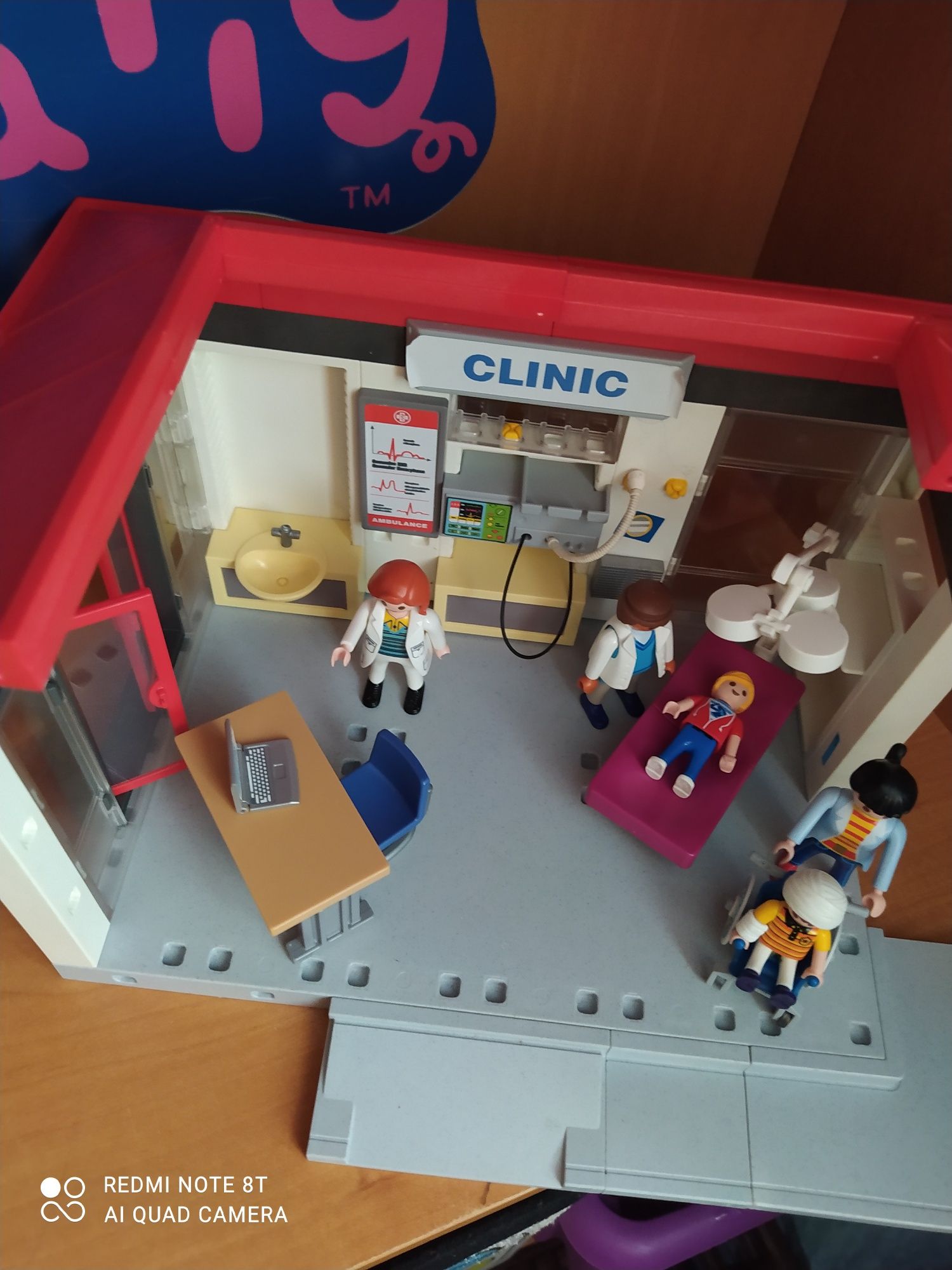 Szpital Playmobil.