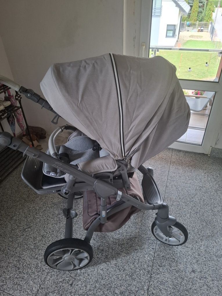Roan Bass Soft wozek 2w1 gondola spacerówka 2 stelaże