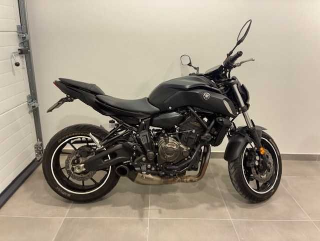 Yamaha MT-07 com Akrapovic Titanium 35KW apenas no livrete