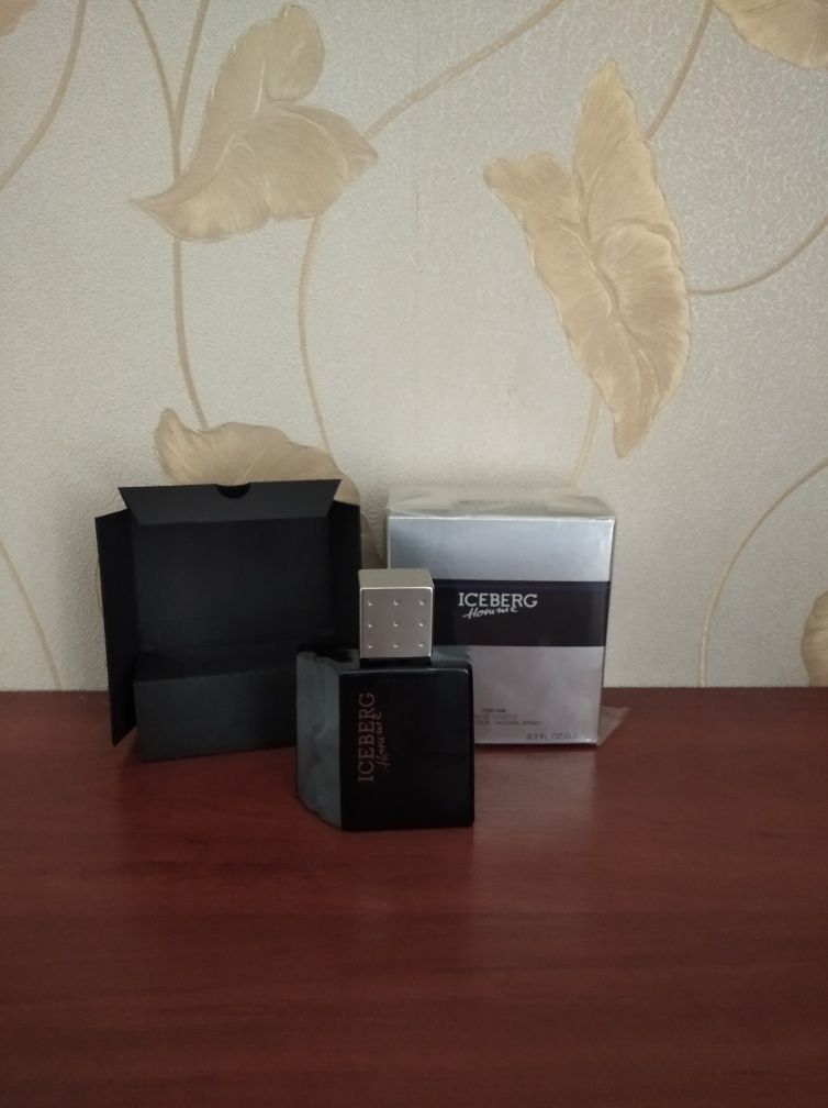 Туалетная мужская вода ICEBERG 100ml.  Италия.