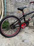 BICICLETA BMX          usada