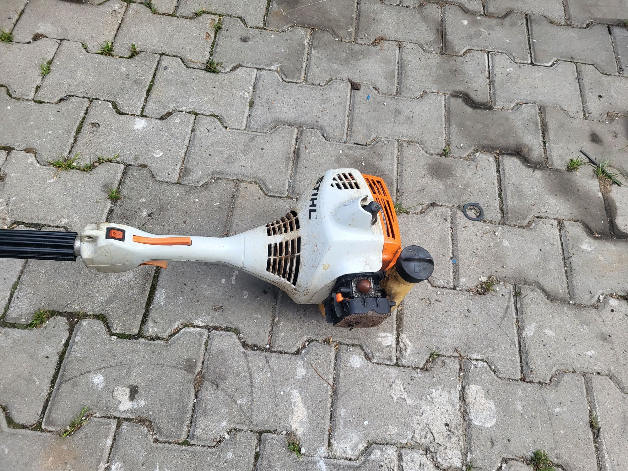 Spalinowa kosa wykaszarka podkaszarka stihl fs 38