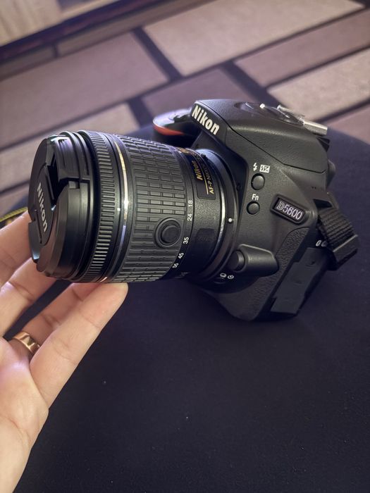 Camera fotografica nikon D5600