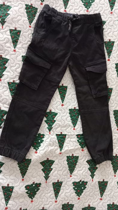 Штани , джогери.