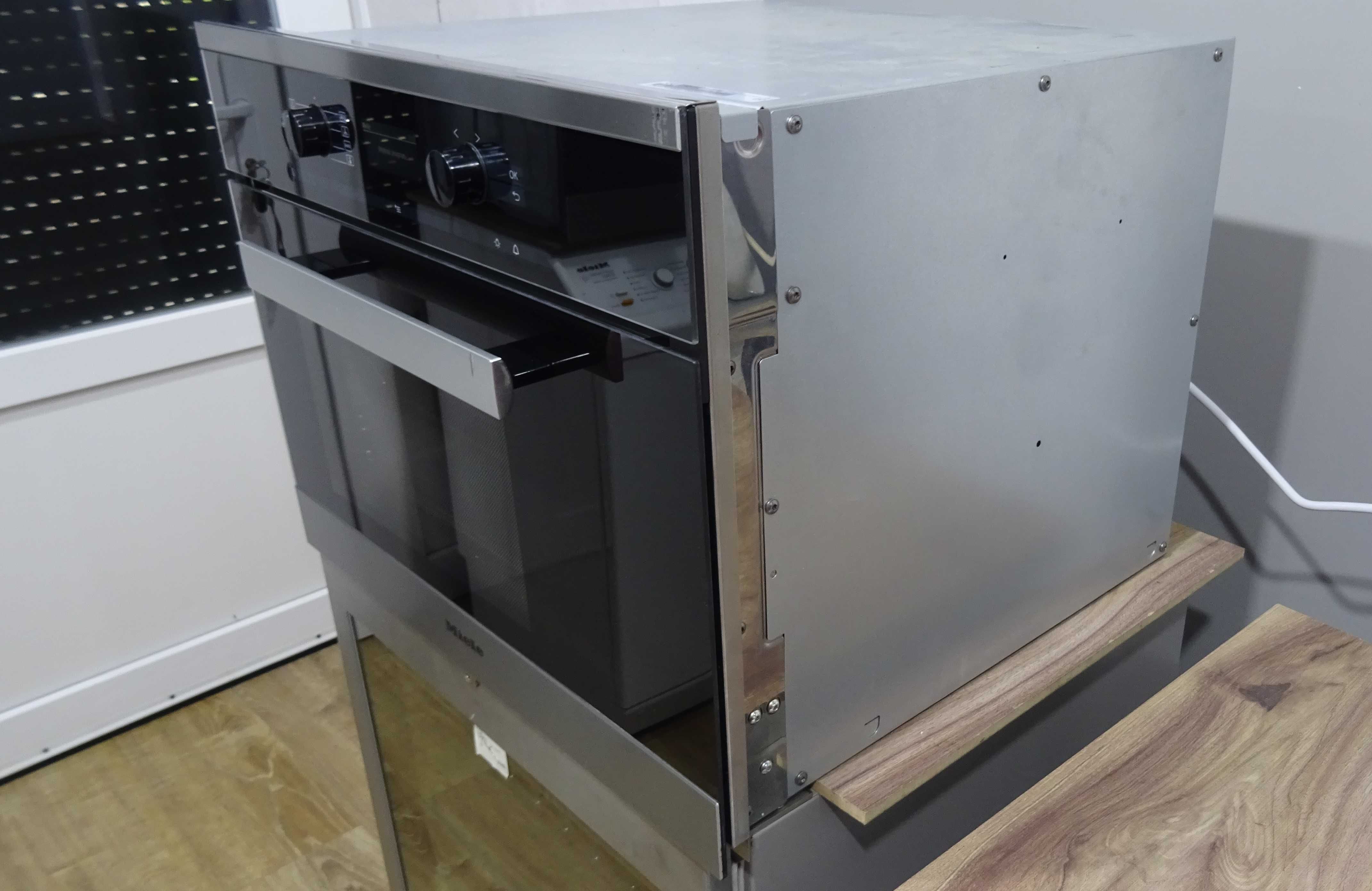Piekarnik konwekcyjno - parowy Miele  DGC 6400 ED/CS, poj.32l