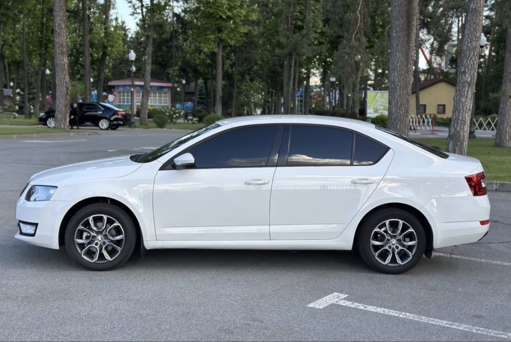 Skoda Octavia A7 Офіційна