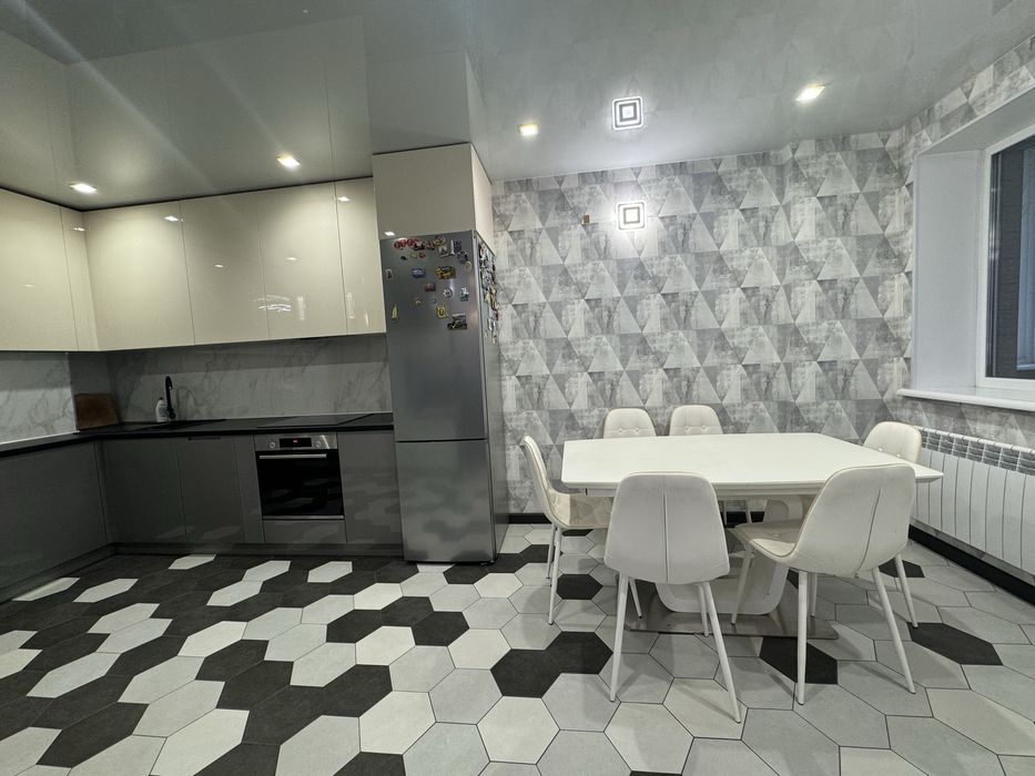 Продаю 2 комнатную квартиру 85м2 ЖК Дуэт 6/20