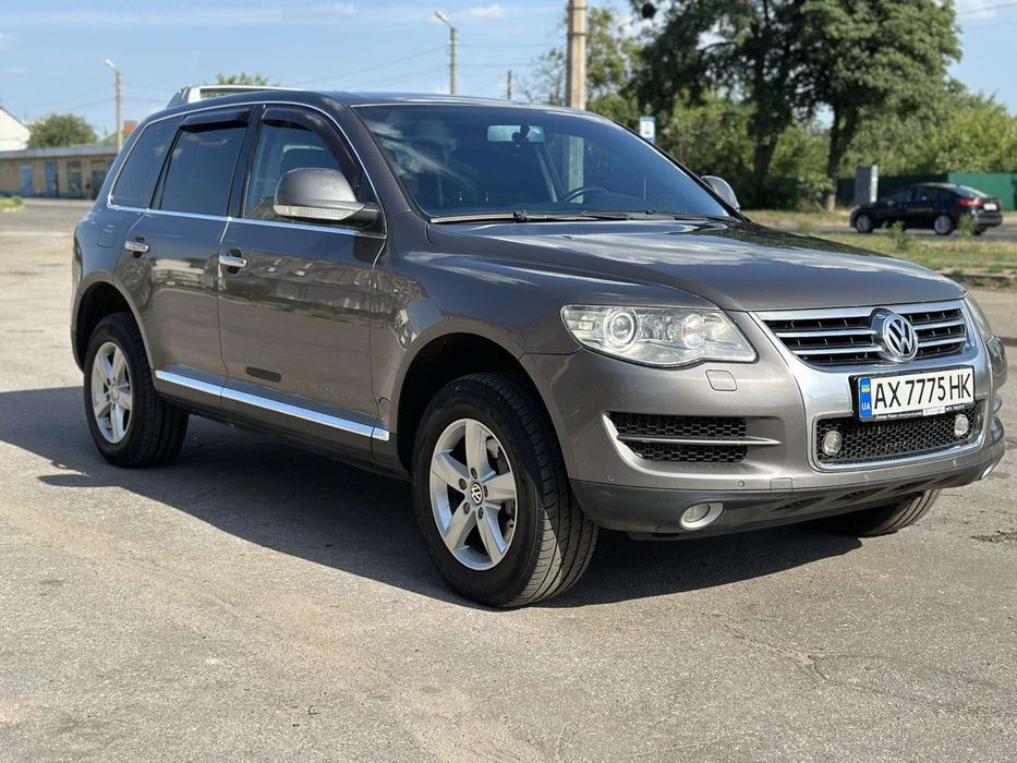VW Touareg  3 л в в идеале возможен обмен на жилье в Харькове