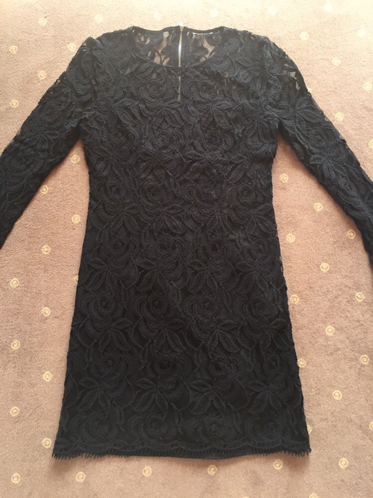 Sukienka czarna gipiura r. 34