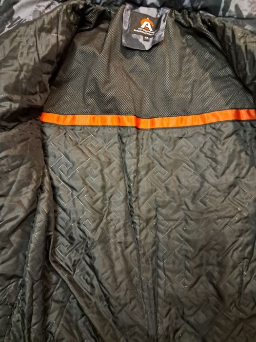 Зимова куртка  на зріст 160