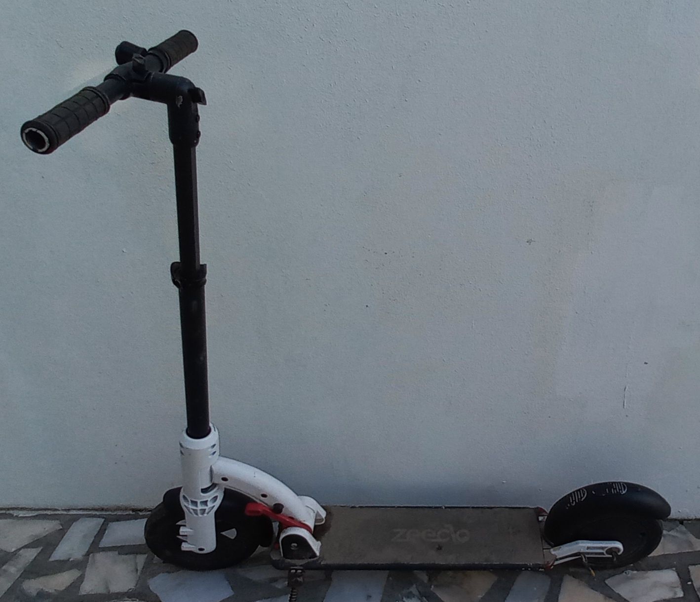 Trotineta eléctrica para peças