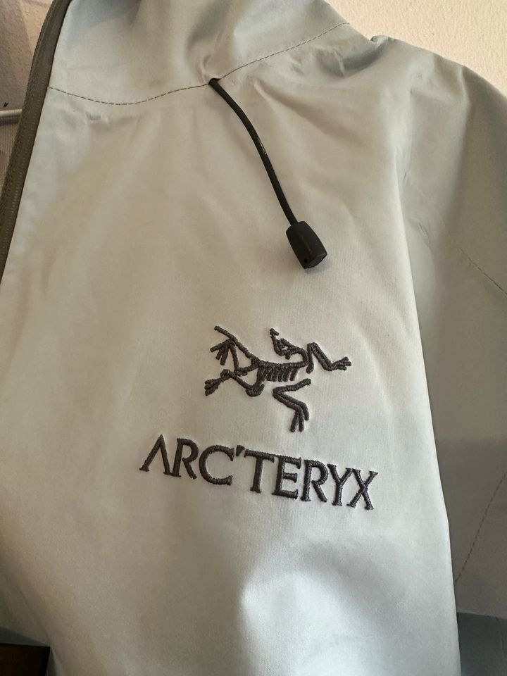 Arcteryx beta lt